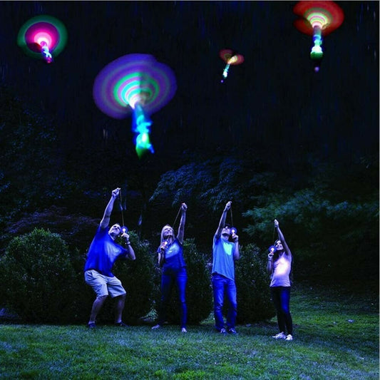 🚁🎆 Hélicoptères LED – Lancement 36 m, pales lumineuses, un jouet spectaculaire qui illumine le ciel et anime les fêtes, en plein air ou au coucher du soleil 🌅✨